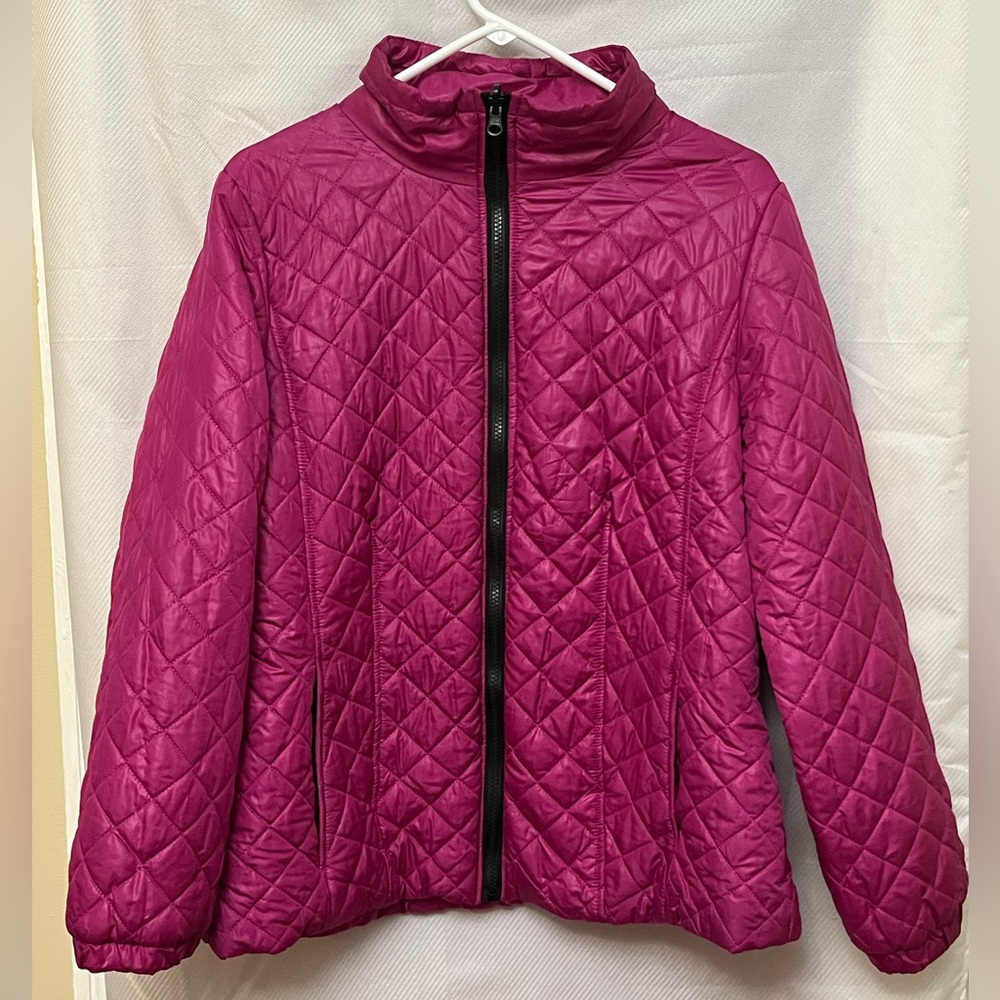 Athletech Women’s Fuchsia Quilted Full zip Longsleeve Jacket. L